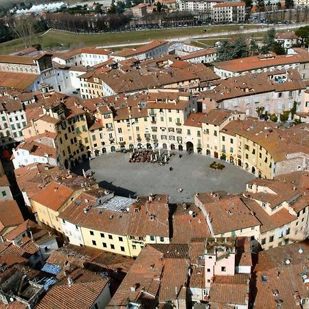 Апартаменти Luccadentro - Centro Storico Екстер'єр фото